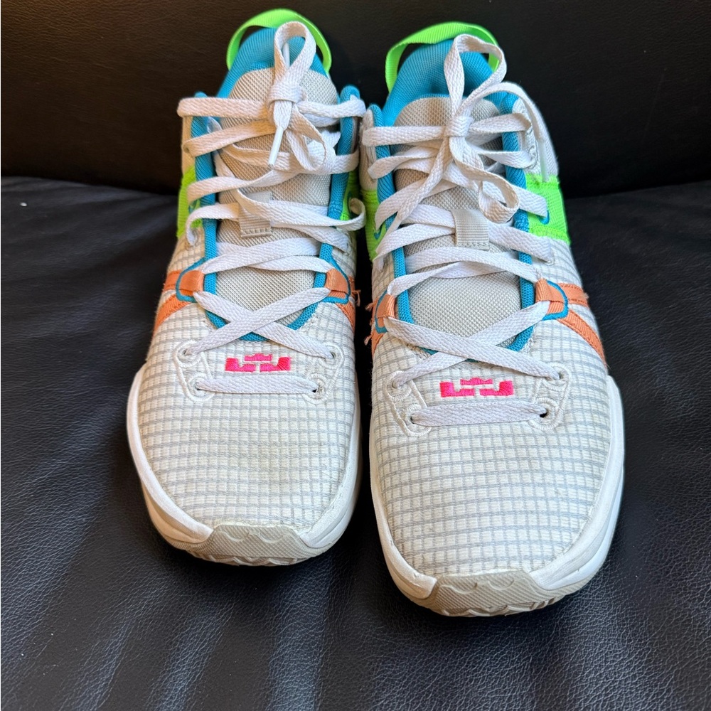 Size 8.5- Nike LeBron Witness 7 Grey Fog Multi-Color